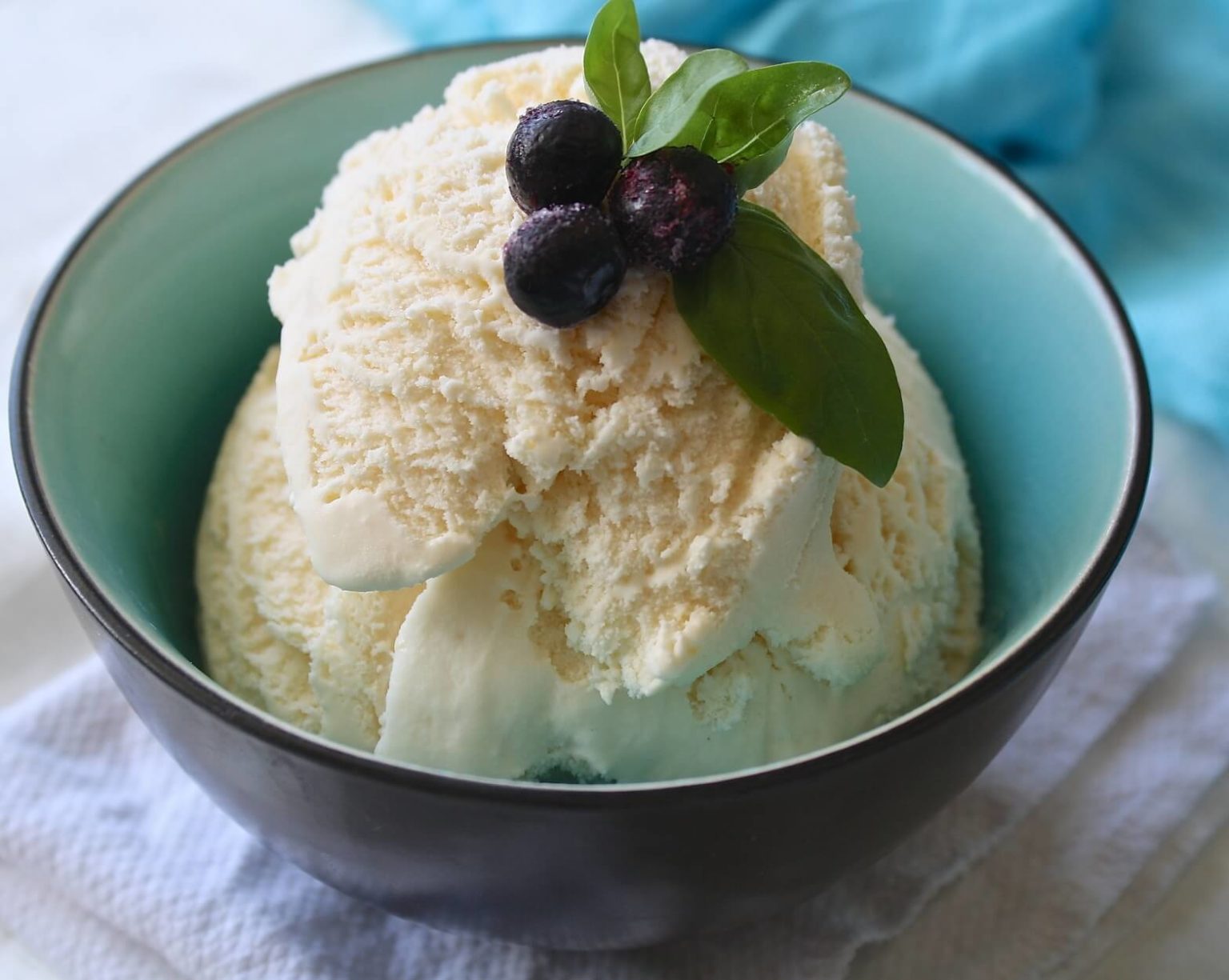 coconut-ice-cream-recipe-serving-ice-cream